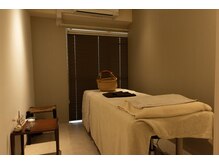 こきゅう 南青山/施術室内装