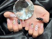 リサ(Risa)/3D花水玉デザイン