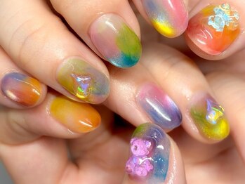 ネイルマムジジ(nailmum jiji)/持ち込み ジェルネイル カラフル