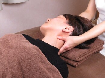 ユフラ(yufla)/首周りのつらさに