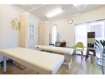 坂口カイロプラクティック整体院/内装写真