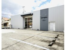 イユー(yeu)の雰囲気（お店前に駐車場あります◎）