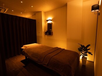 アタマファクトリー 大宮店/清潔感のあるお洒落な内装です☆