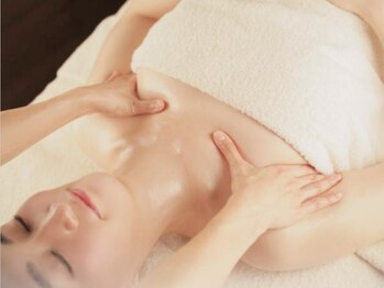 エイリン(EIRIN)/アロマリンパマッサージ