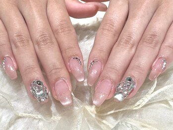 ドゥープ(doop)/埋め尽くしネイル　担当Yamame