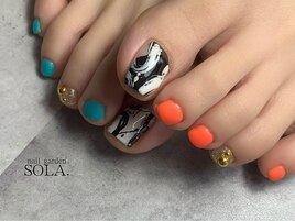 フット×大人モード