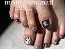 monotone foot nail