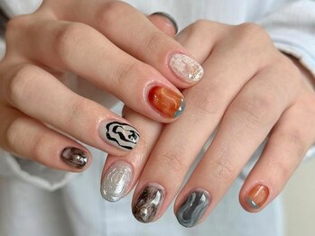 サクラ(SAKURA)の写真/上品シンプルなデザインで周りと差がつく♪初めての方も取り入れやすいデザイン続々☆大人女性に人気♪
