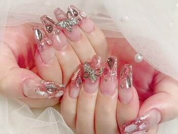 エール アンド ガレンド(ailse&Guarendo)/蝶々ネイル