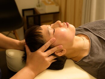 FORT鍼灸院【美容鍼灸/肩こり/腰痛】の写真/【結果重視の美容鍼】むくみを解消してキュッと引き締まった小顔へ♪肌荒れ改善や美肌効果も期待◎