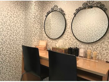 ミカド(MIKADO)/メイクルーム