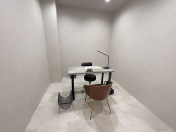 イズ 栄生本店(Is.)/全席個室