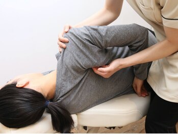 パウワウ(POWWOW)/姿勢も整う整体/肩甲骨はがし