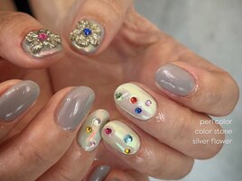 個性派ニュアンスネイル