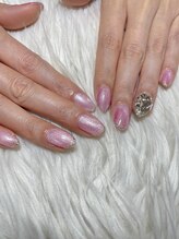 ビビ(VIVI)/マグネットネイル