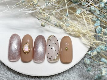 ネイルルームシャイン/