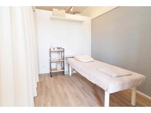 爪のお悩みも、リクライニングチェアでゆったりと♪