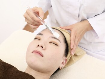 アジーク 町田店(AGEQUE)の写真/【紫外線をたっぷり浴びたお肌に】季節の変わり目、乾燥などのダメージで弱ったお肌にはプロのケアを♪