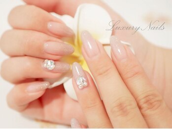 ラグジュアリー ネイルズ(Luxury Nails)の写真/自爪が弱い・割れやすい・自爪を伸ばしたい方へ。長さだし1本¥770☆割れた爪は1本¥550で補強可能です。