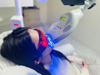 エクラ 新宿四谷店(eclat)の写真/【歯科提携ジェル】アジア人の歯質に合わせて作られた高品質ジェルで黄ばみ・くすみゼロへ◎輝く白い歯に！