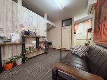トータルエステティークミーネ(Total Esthetique MEANE)の雰囲気（こちらでカウンセリングシートにご記入いただきます。）