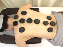 こりほぐしの雰囲気（経験豊富な施術者が心を込めて施術致します）
