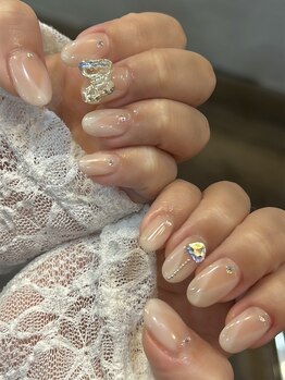 キラキラブライダルネイル