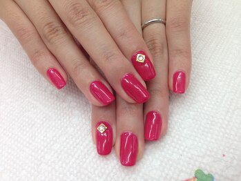 ネイルサロンアンドスクール ヴィタリティ(Vita-lity)/指が美しく映える憧れのRED★