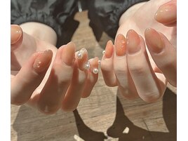 じゅんわり桃ネイル