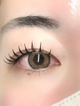 ベル ミュゲ(Belle Muguet)の写真/【圧倒的ボリューム×束感】一人一人に合わせたデザインで印象的な目元を♪ボリュームラッシュ100本¥6,200