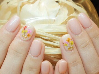 ネイルズ ララ(nails Lala)/押し花アート。