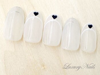 ラグジュアリーネイルズ オオミヤ(Luxury Nails Omiya)/フレンチ*ハートホロネイル