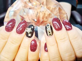 赤フラッシュ×黒ネイル