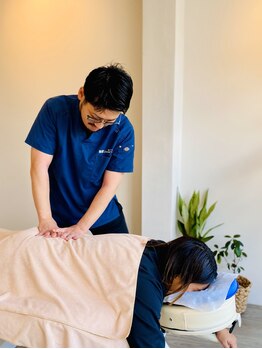 エンジョイント(縁joint)/立っていて腰痛でお悩みの方