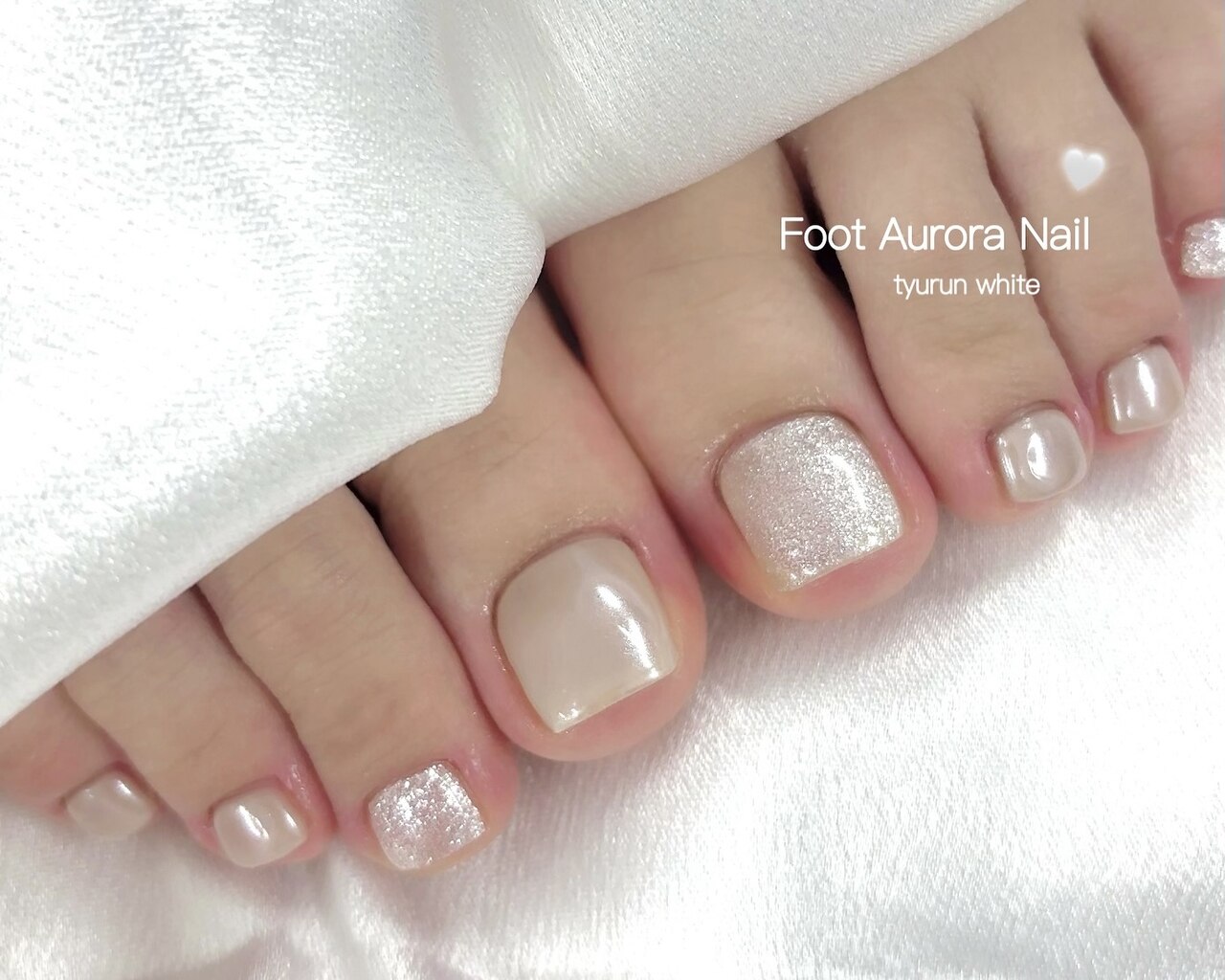 2026年冬トレンド】ホワイト ワンカラー ハンドのネイルデザイン集