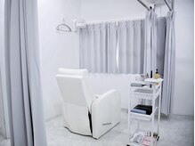 眉毛男子 池袋店