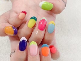 カラフルフレンチネイル