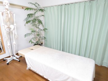 とも整体院/完全個室都会の隠れ家で癒し時間