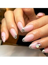 メイト(mate)/ガラスフレンチネイル