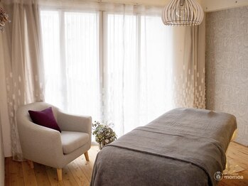 レーヌ(Reine)/ベッドは低反発で、リラックス