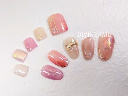 ディバイン ネイルズ(DIVINE NAILS)の写真