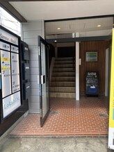 ロカヒ(Lokahi)/このビル入り口です！