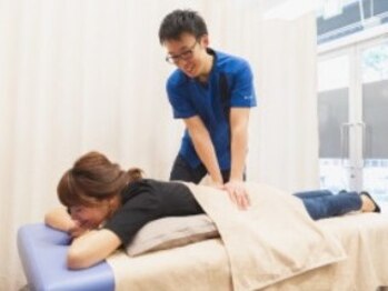 キンマク整体院 亀有院(KINMAQ整体院)の写真/【ありそうでなかった!セラピスト全員が国家資格者による整体施術】繰り返す腰痛・骨盤の歪みも徹底解消♪