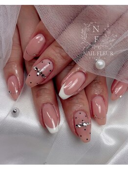 ネイルフルールの写真/《自爪に優しいベースフィルイン推奨店》プライベート空間で周りを気にせずゆったりとネイルが楽しめます♪