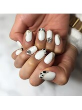 ナナズネイル 西小倉店(NANA's Nail)/牛柄ネイル　　by石川