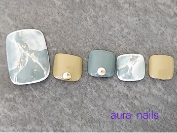 アウラネイルズ(aura nails)/●フットジェル　￥１１，０００