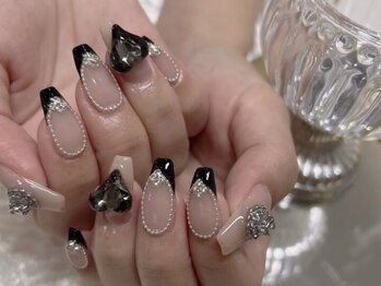 ラビィ(Raviy)/ガーリーフレンチネイル