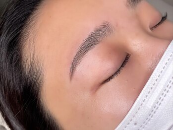 ヨイ(yoi)/眉wax＋眉パーマ