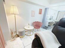 ロレインブロウ 金山店