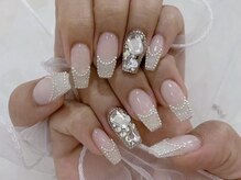 ラビィ(Raviy)/ピクシーフレンチネイル